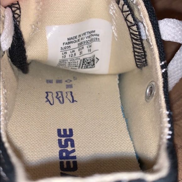 Converse Chuck Taylor All Stars~ Youth 13 - Picture 3 of 6